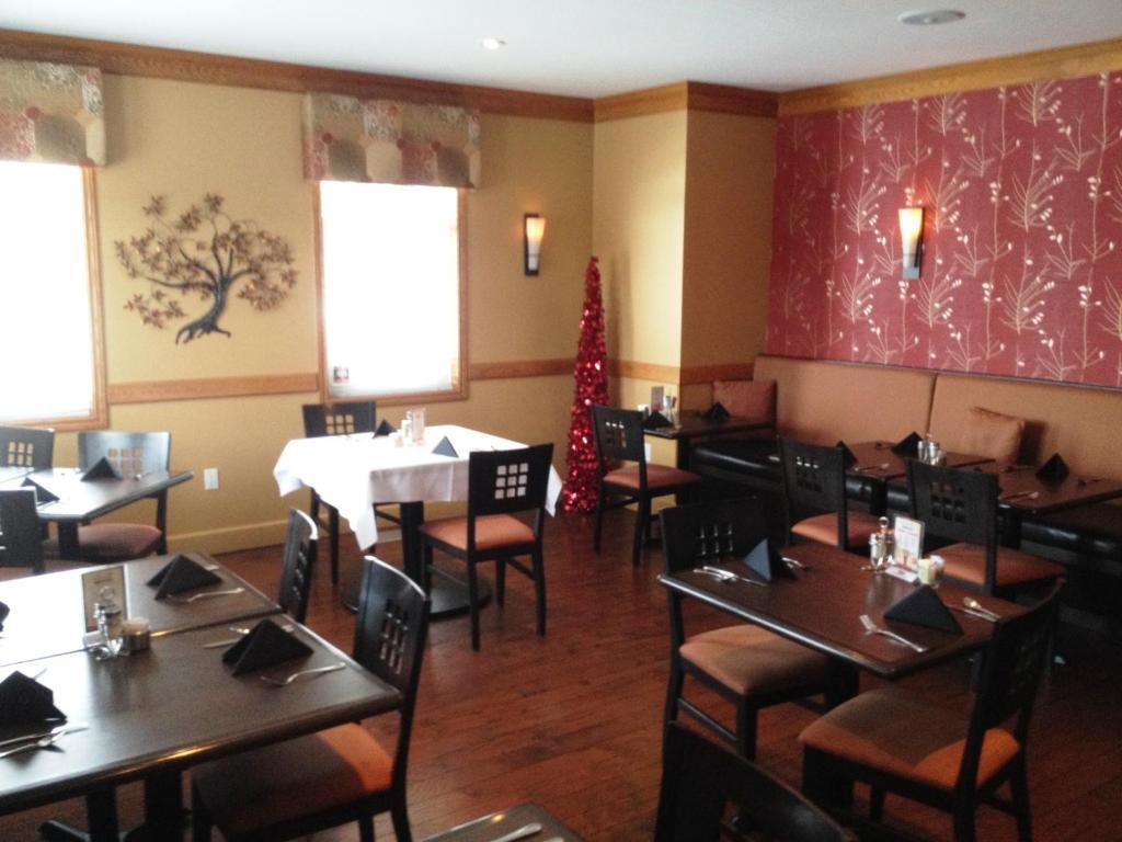 Saint Marys Stone Willow Inn מראה חיצוני תמונה