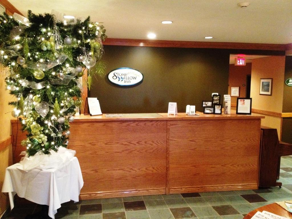 Saint Marys Stone Willow Inn מראה חיצוני תמונה